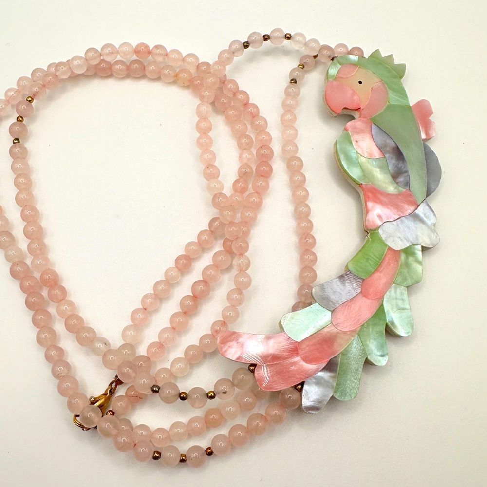 Vintage Lee Sands rose quartz, and parrot shell necklace!